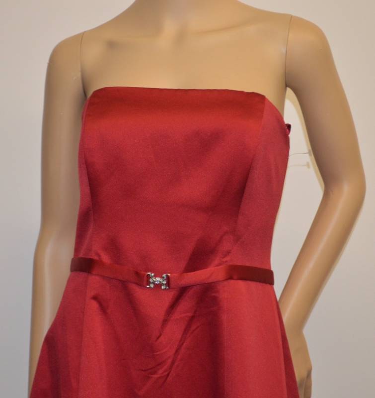 lot 79 image: Michaelangelo  Dark Red Special Occasion Dress