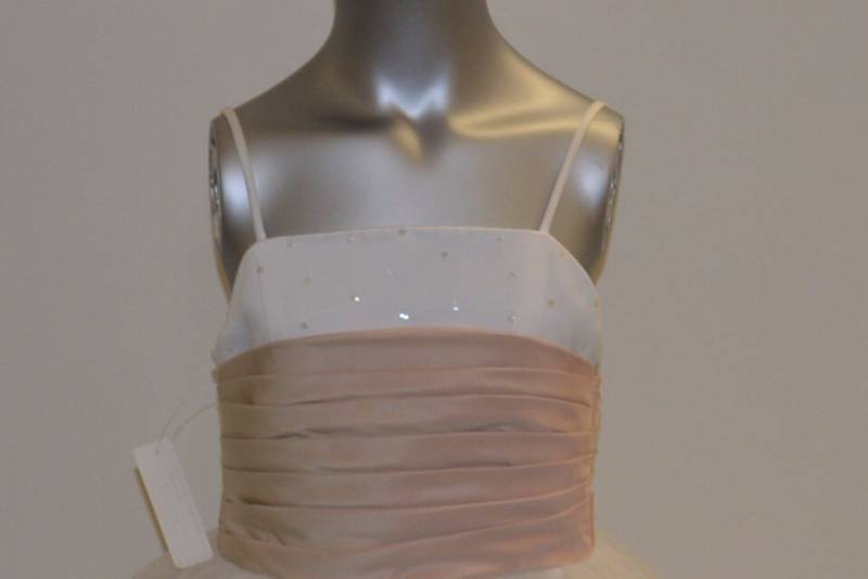 lot 96 image: White Flower Girl Dress