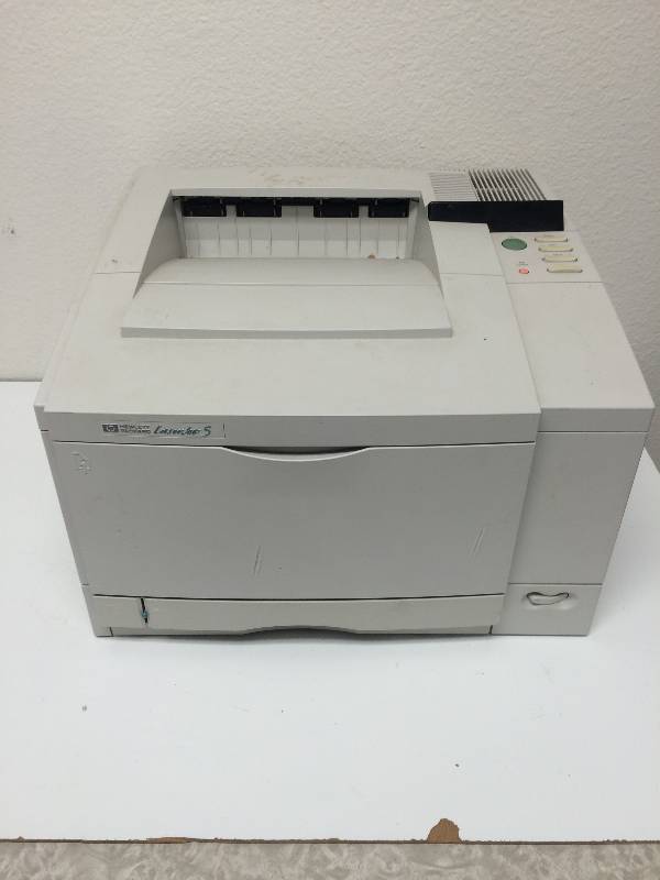 lot 21 image: HP Laser Jet 5