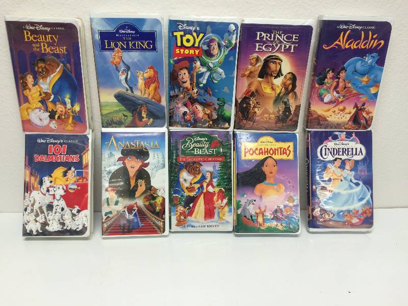 lot 14 image: Walt Disney VHS Movies 2