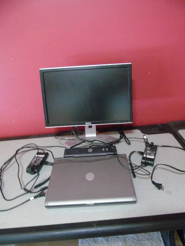lot 22 image: Dell Computer With Docking Station and Monitor