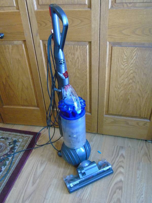 lot 27 image: Dyson Vacuum - DC41 Animal