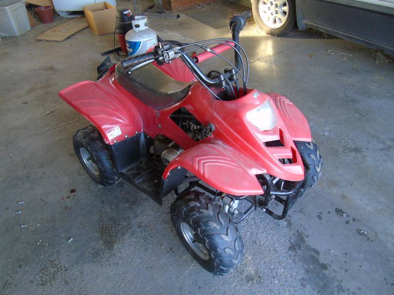 lot 43 image: Mini Four-Wheeler