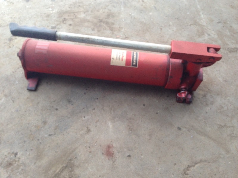 Porto - power hand pump Black Hawk