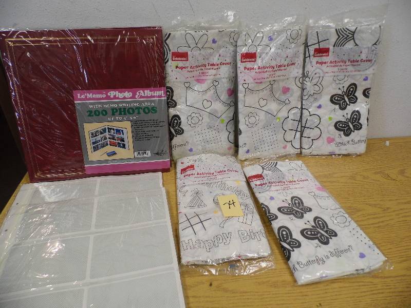 Photo Album wRefills & Table Covers