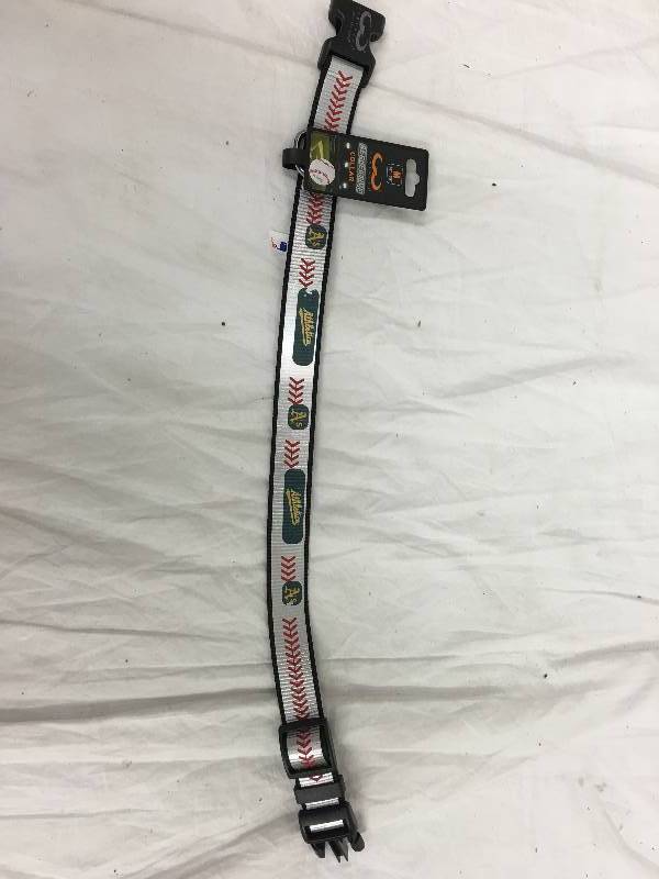 MLB Reflective Pet Collar