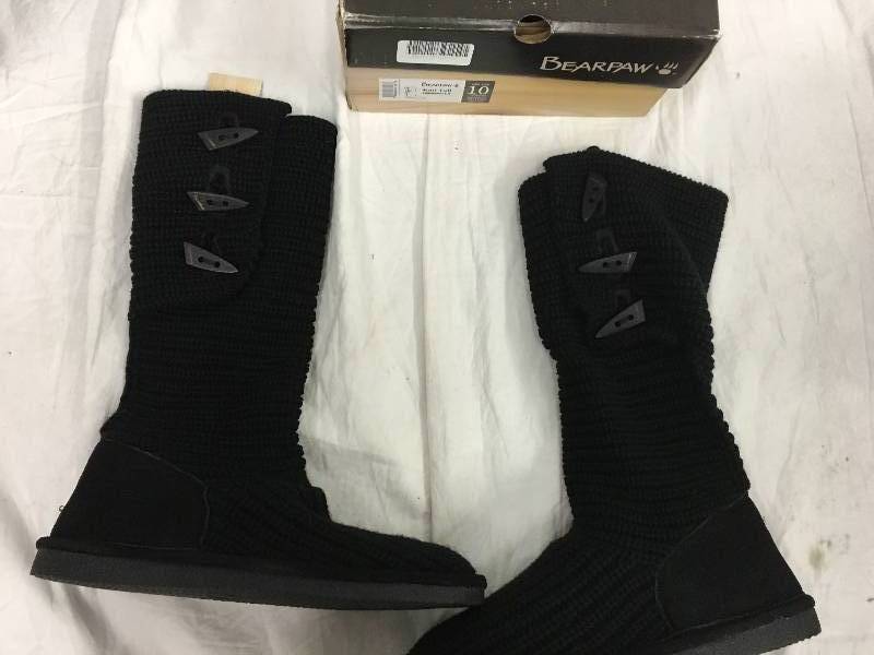 Bearpaw Womens Knit Boot size 10