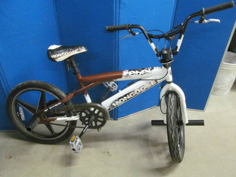 lot 72 image: Mongoose Rebel bike