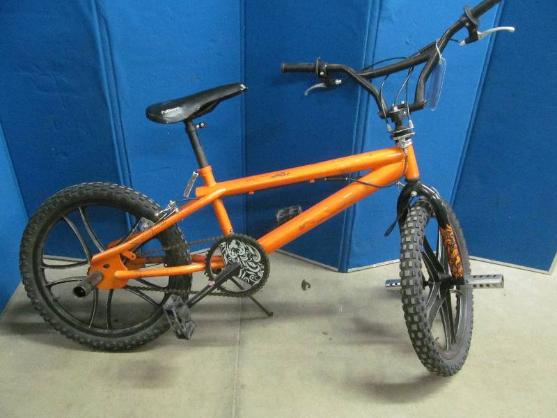 lot 74 image: Next Freestyle