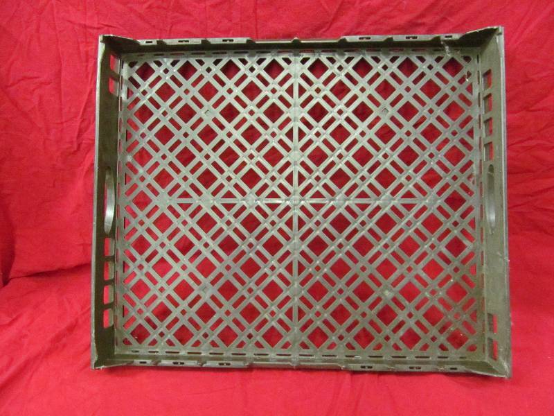 lot 80 image: bread rack
