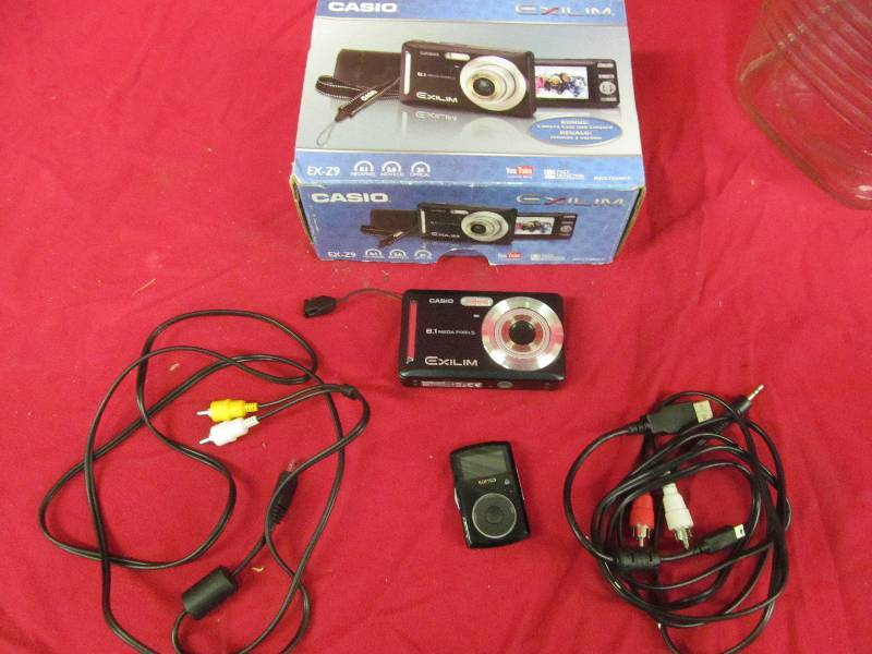 lot 172 image: Camera
