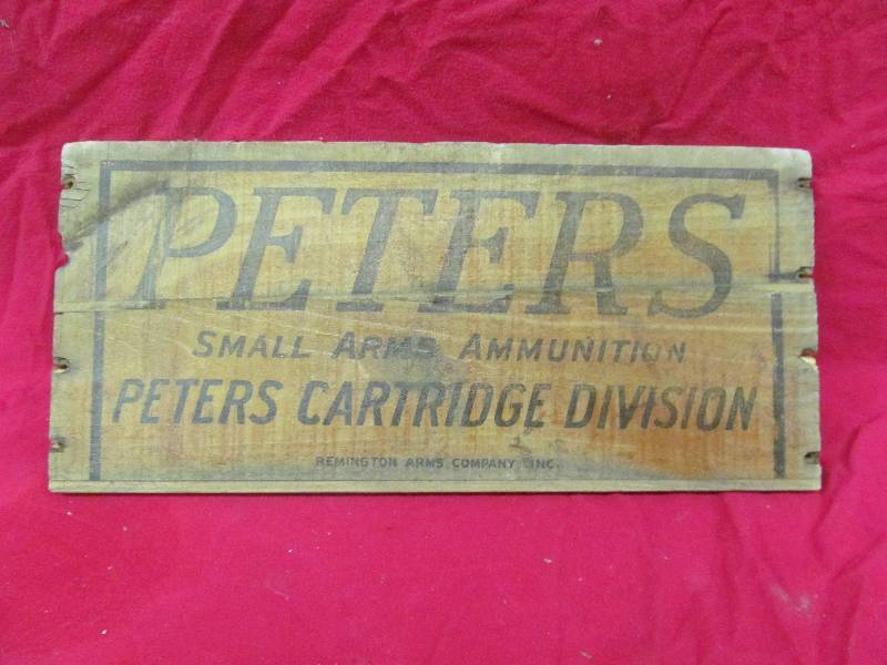 lot 221 image: Ammo Box