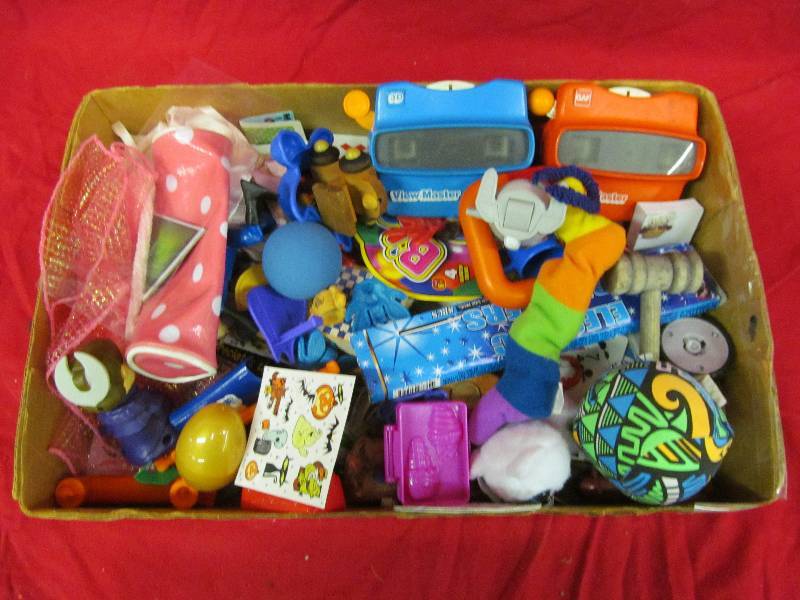 lot 226 image: Toys
