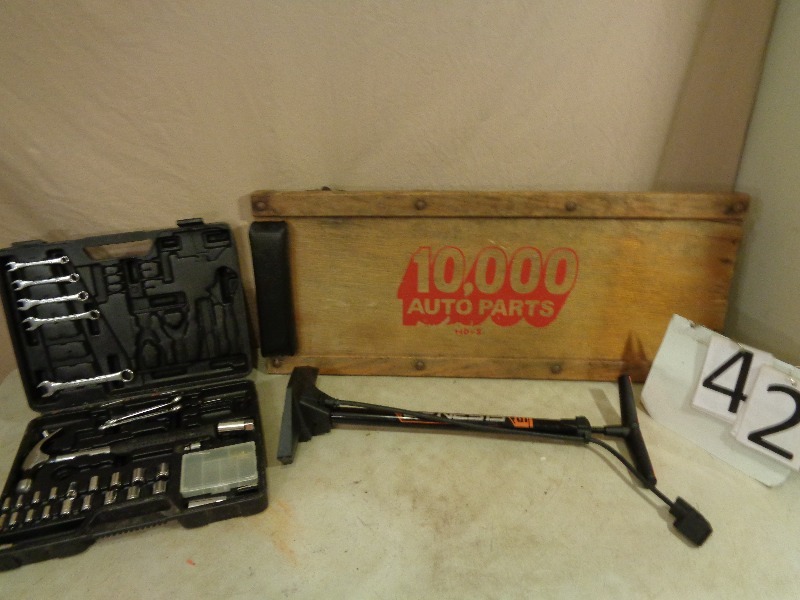 Partial Toolset, Wood Creeper, and Air Pump