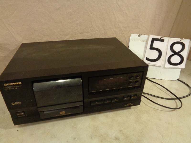 Pioneer 25 Disc CD Player
