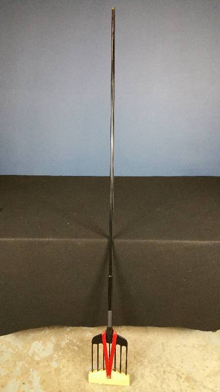 lot 2 image: Amish Made 7 Tine Spear