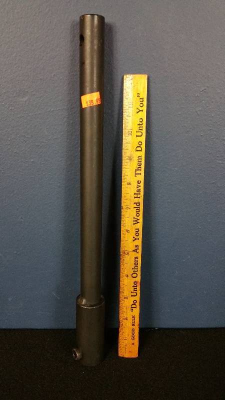 lot 75 image: 14 Ice Auger Extention