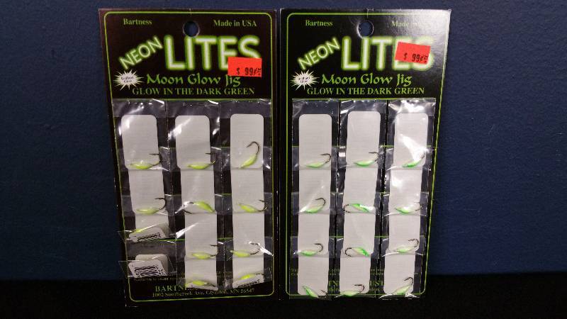 lot 222 image: Group of (24) Bartness Neon Lites - Green