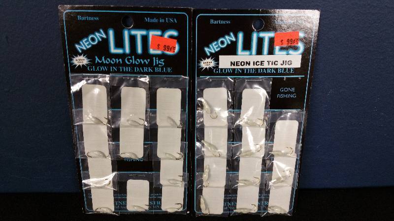 lot 226 image: Group of (22) Bartness Neon Lites - Blue