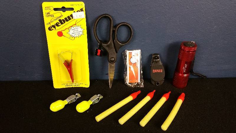 lot 342 image: Ice Fishing Maintenance Kit