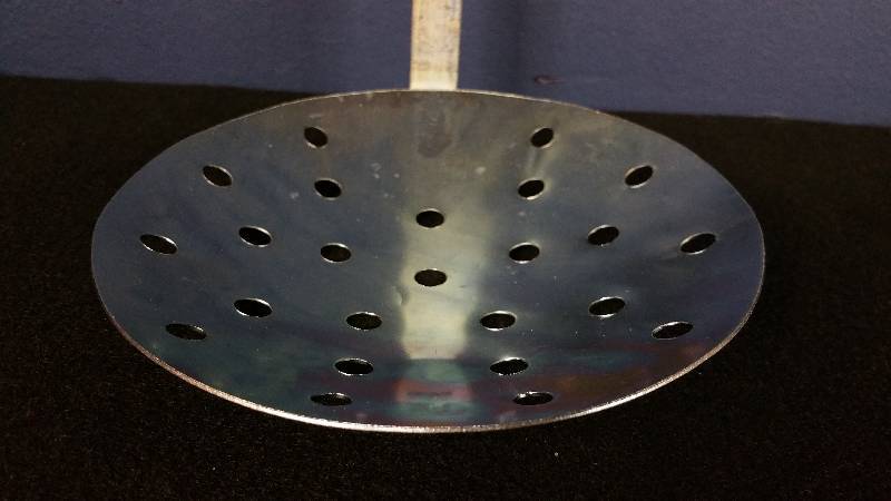 lot 47 image: Eagle Claw Ice Skimmer