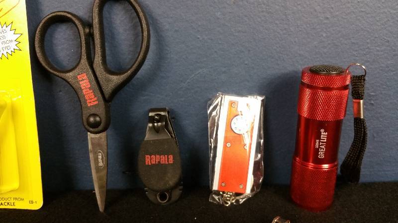 lot 345 image: Ice Fishing Maintenance Kit