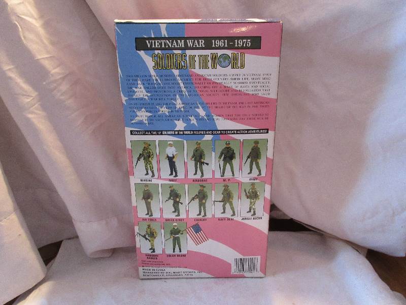 lot 1 image: soldiers of the world