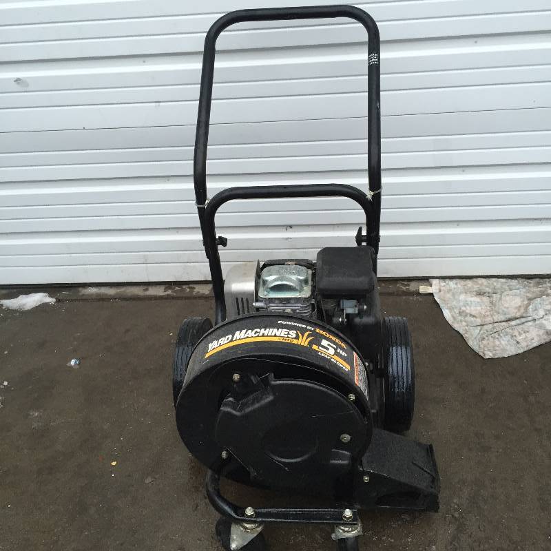 Yard machine walk behind leaf blower honda Model GC160 runs