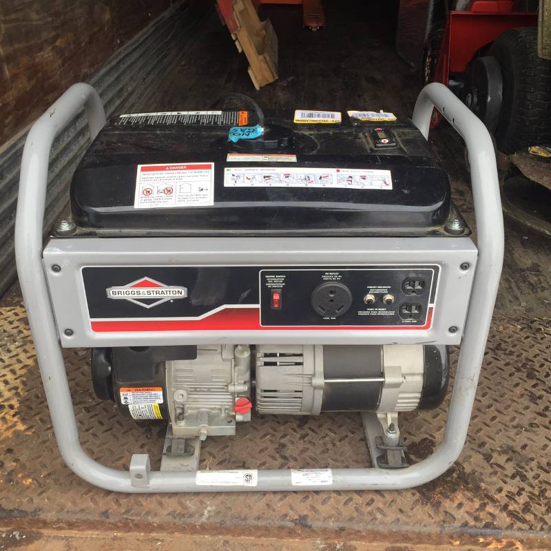 Briggs and stratton 3,500-Watt Gasoline Powered Portable Generator Used tested works