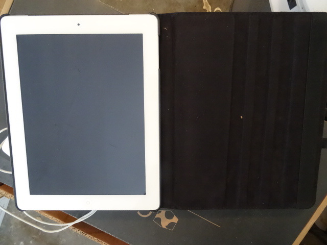 iPad 2 64gb 3gwifi with case and box