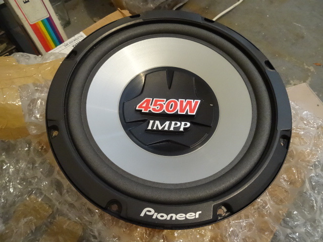 Pionerr 450 watt subwoofer