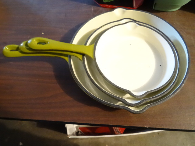 3 Piece cast iron ceramic set by HAUCK-    NEW