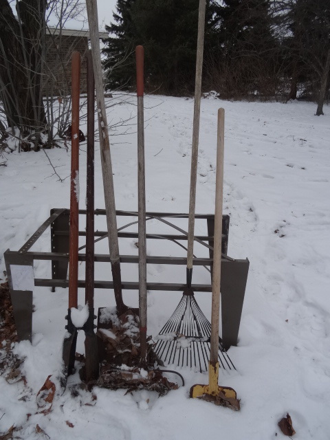 Clam shell diggert, ice scrapper, rake, rake, shovel