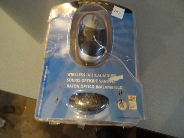 Dynex wireless mouse open packaging