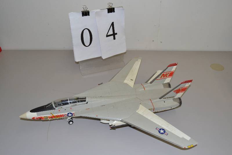 lot 4 image: Navy Plane