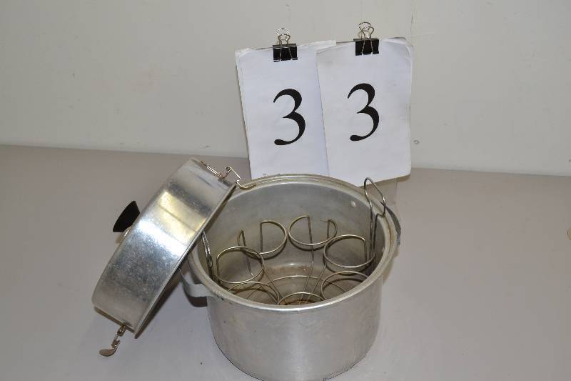 lot 33 image: Bottle sterilizer