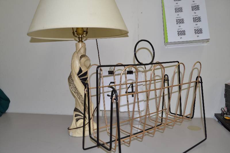 lot 54 image: Lamp & magazine