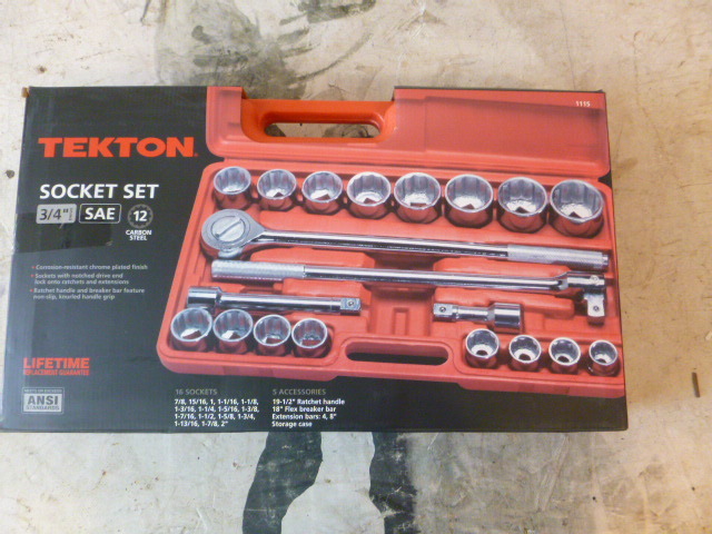 Tekton 34 Drive Socket Set