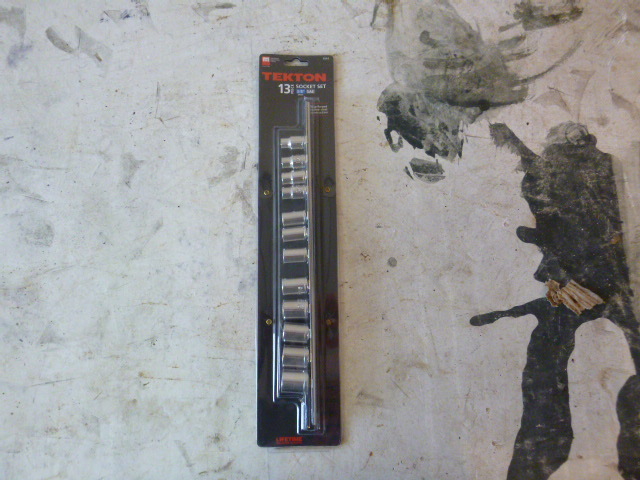 Tekton 38 Drive Socket Set