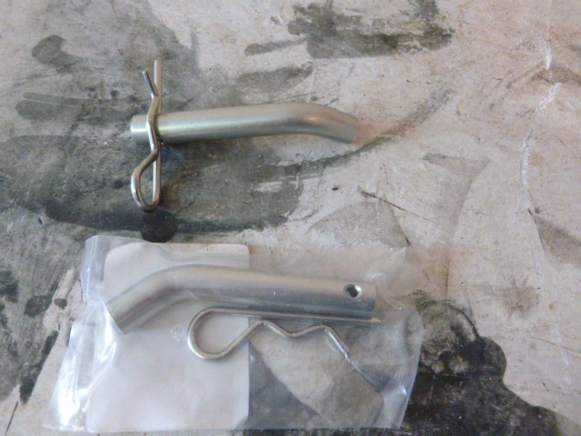 2 Valley Hitch Pins