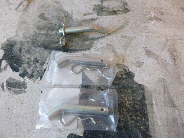 2 Valley Hitch Pins