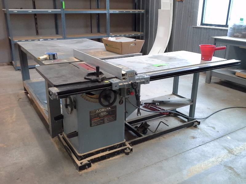 Delta 10 inch tilting Arbor saw