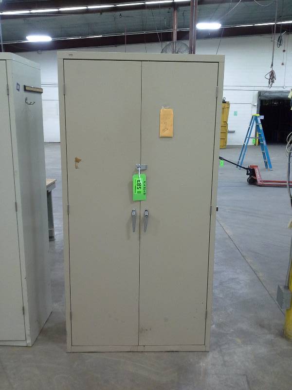 Metal cabinet