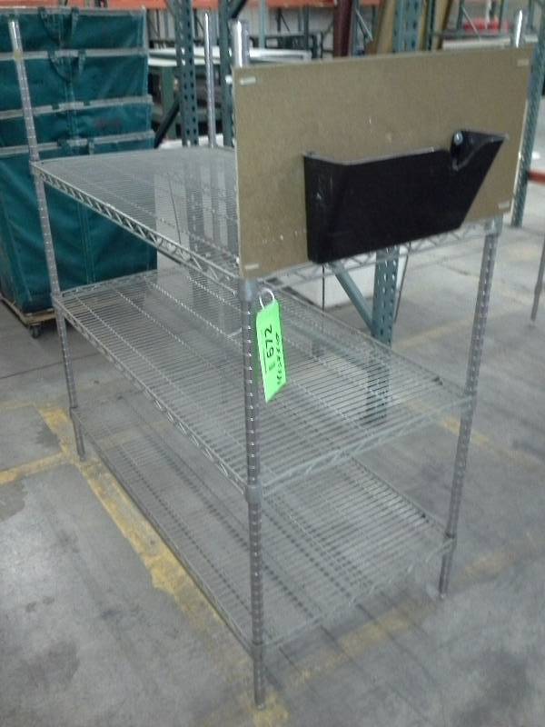 Wire cart with 3 shelves, additional maillot. NSF