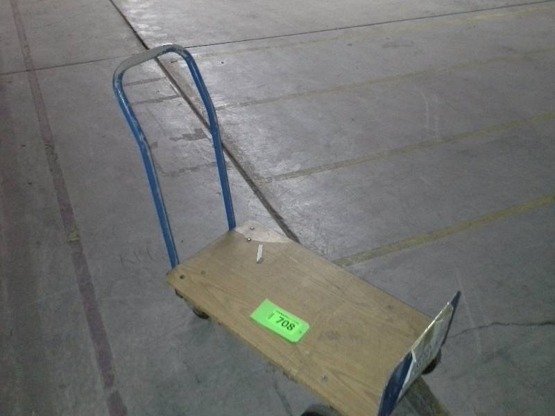Small utility material handling cart