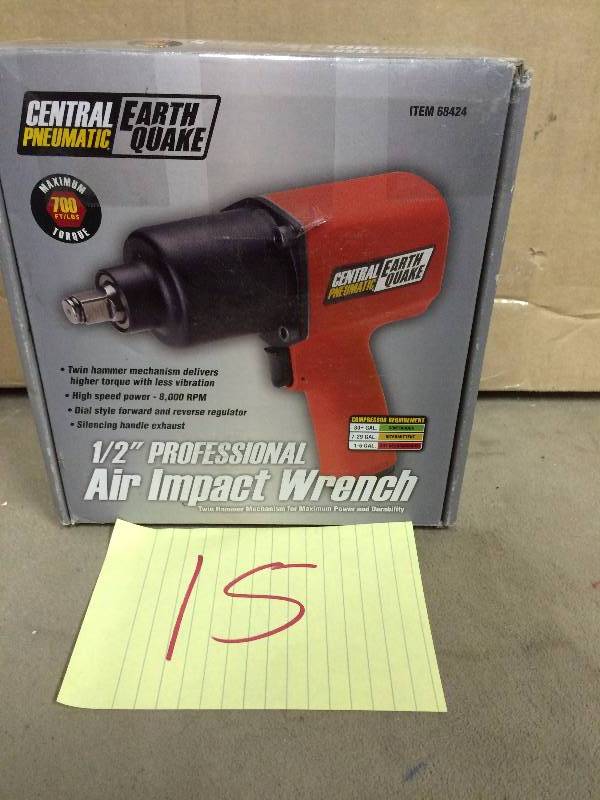 Central Pneumatic 12 Air Impact Whrench