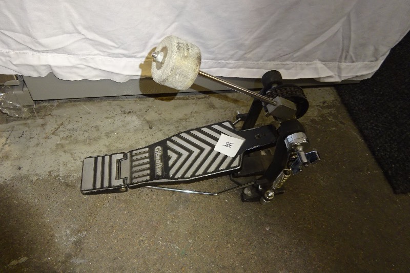 lot 38 image: Gibraltar Belt Drive Kick Pedal