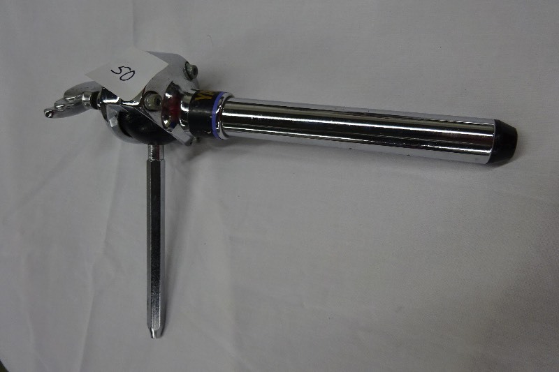 lot 50 image: Yamaha Swival Mount