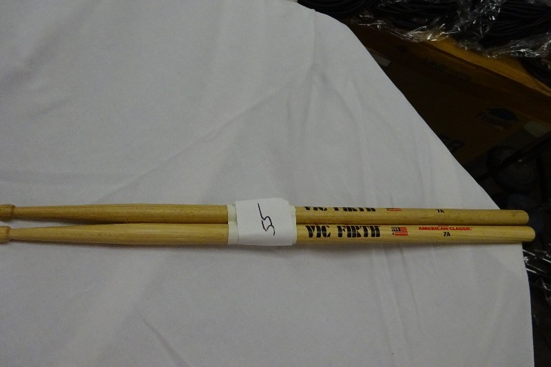 lot 55 image: Vic Firth 7A American Classic Pair of drum sticks