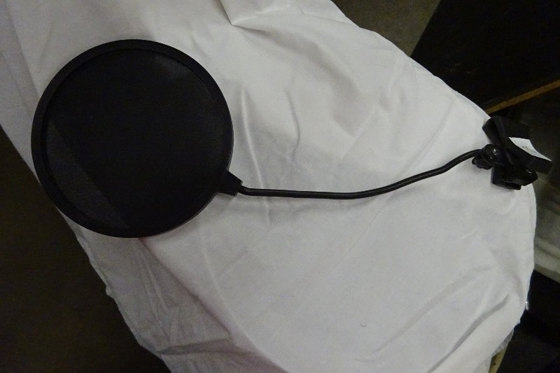 lot 72 image: Nylon Pop Filter